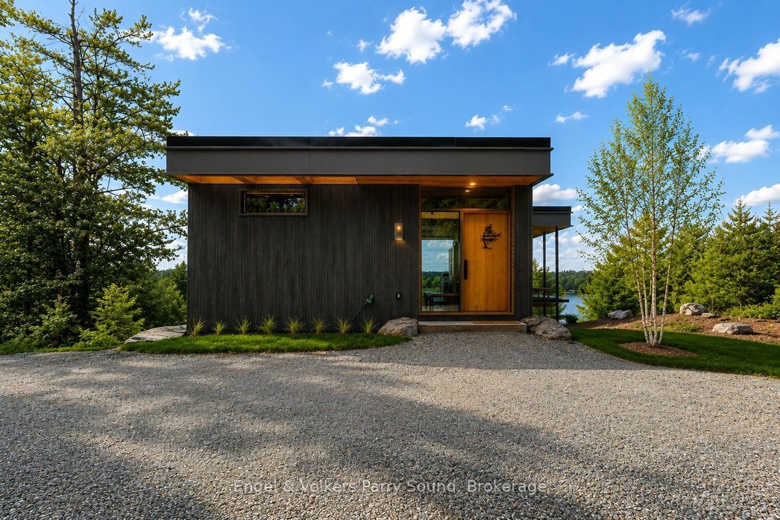 House in Parry Sound, Ontario, Canada 3 - 18010284
