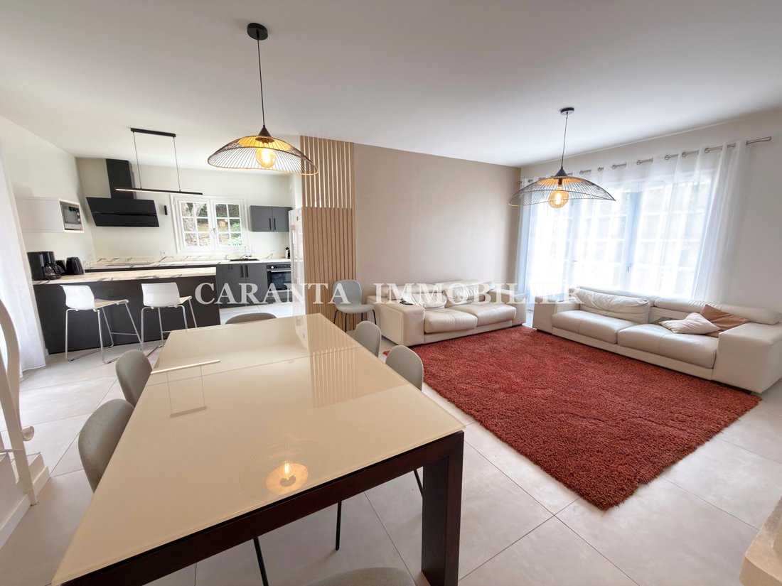 Villa in Nartelle-Noyer-Bellevue-bd des Sardinaux, Sainte-Maxime, France 4 - 18009285