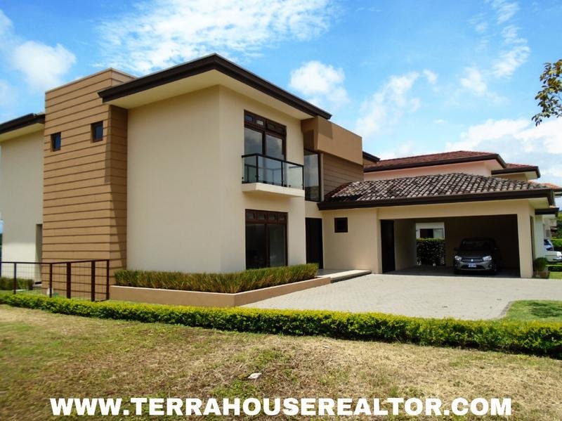 House in Santa Ana, San José Province, Costa Rica 1 - 18004560