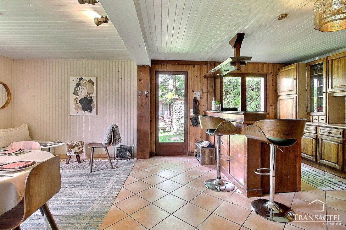 Chalet in Saint-Gervais-les-Bains, Auvergne-Rhône-Alpes, France 4 - 18008514