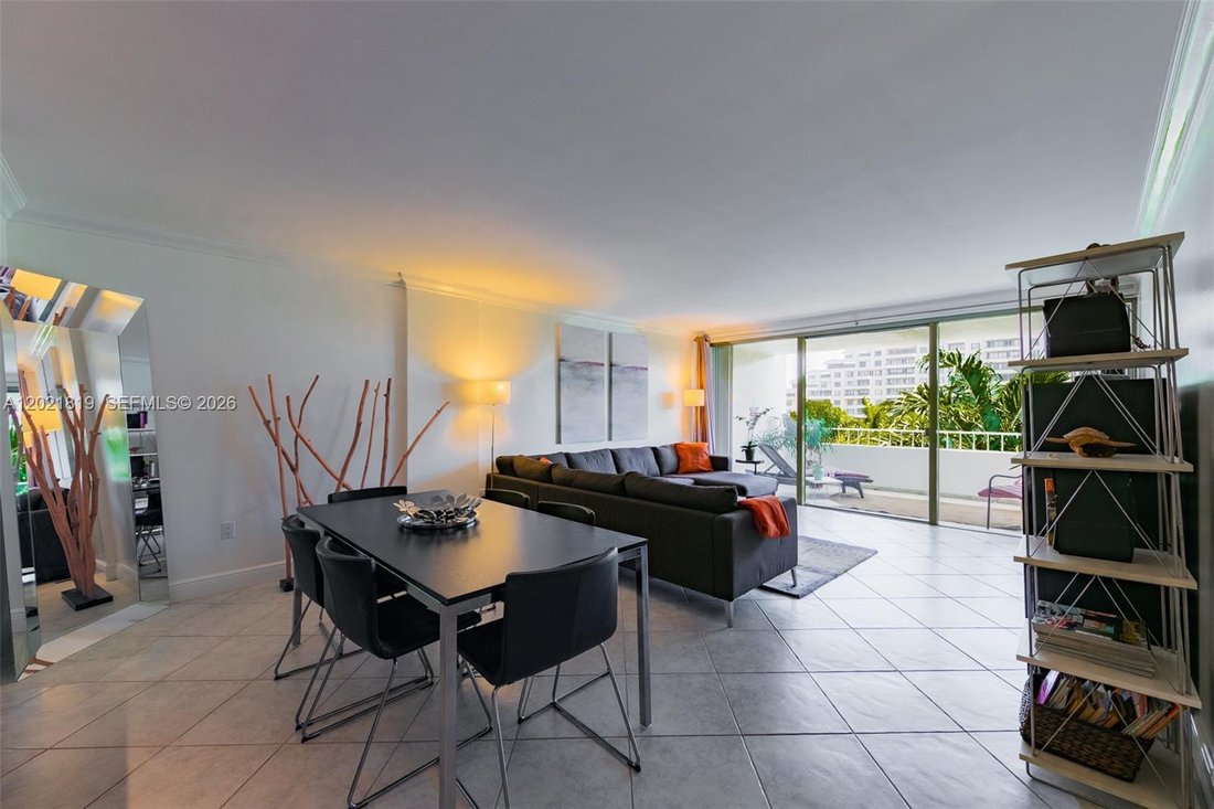Condo in Key Biscayne, Florida, United States 3 - 18008020