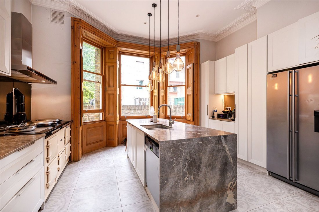 Apartment in Ladbroke Grove, Kensington And Chelsea, England 3 - 18004635