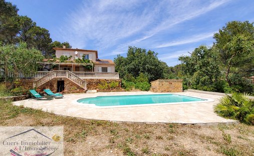 Villa in Les Rayols-Saint Lazare-Les Bousquets, Cuers, France 1