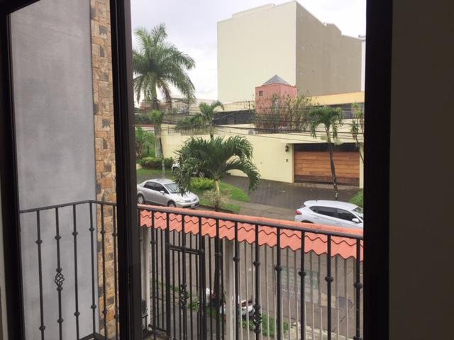 Apartment in Cinco Esquinas, San José Province, Costa Rica 5 - 18004595