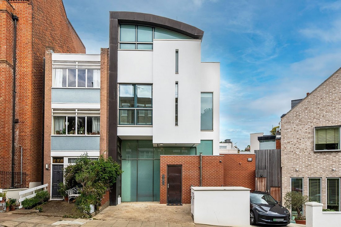 House in Hampstead, Camden, England 2 - 18007743