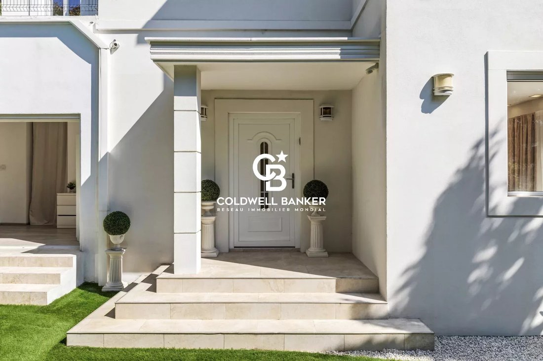 Townhouse in Nice, Provence-Alpes-Côte d'Azur, France 2 - 18006315