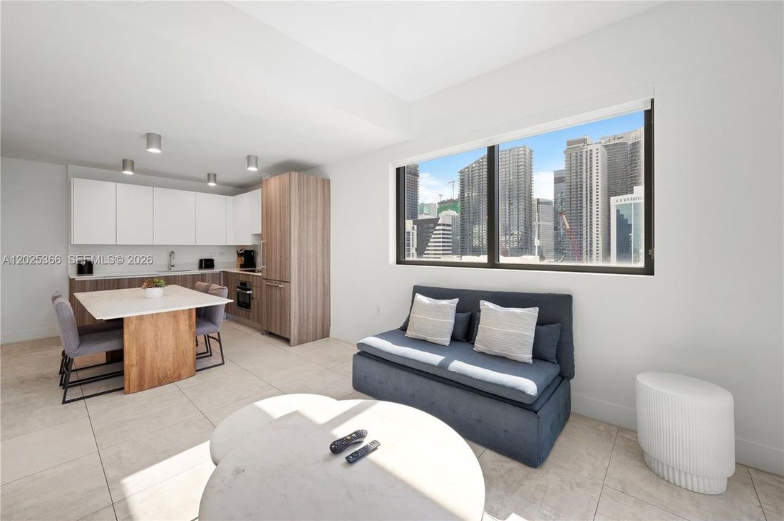 Condo in Miami, Florida, United States 4 - 18010277