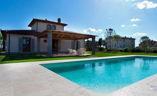 Country House in Center, Cortona, Tuscany 1