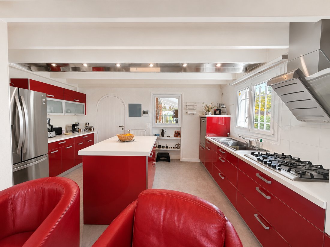 Villa in Nord Est, Andernos-les-Bains, France 5 - 18005674
