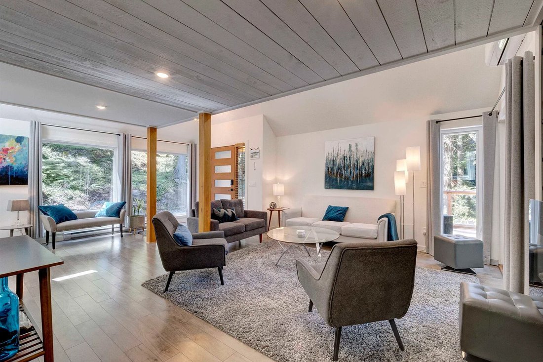 House in Sechelt, British Columbia, Canada 4 - 18007001