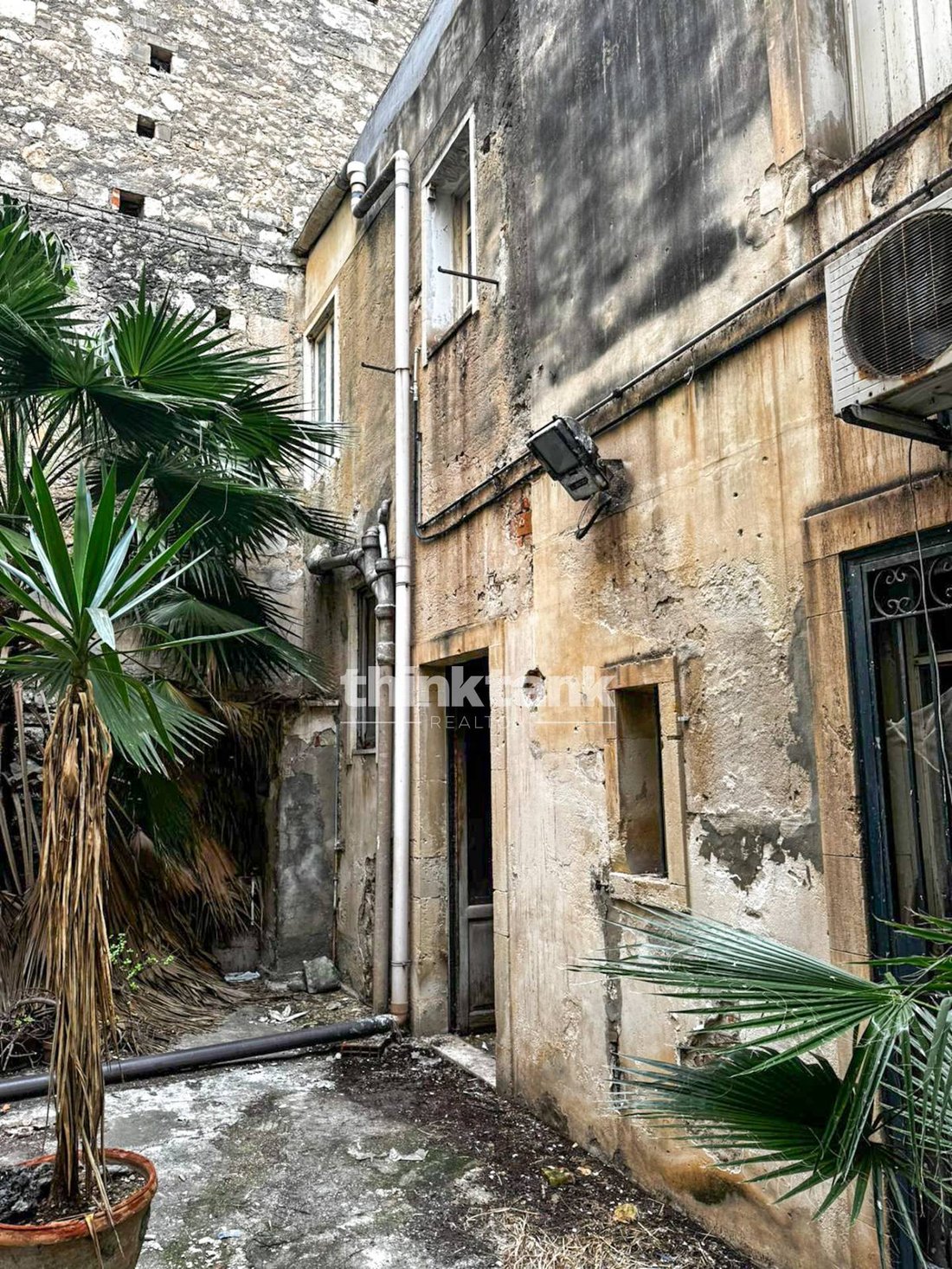 Saint Lucia, Fontane Bianche, Sicily 3 - 18012059