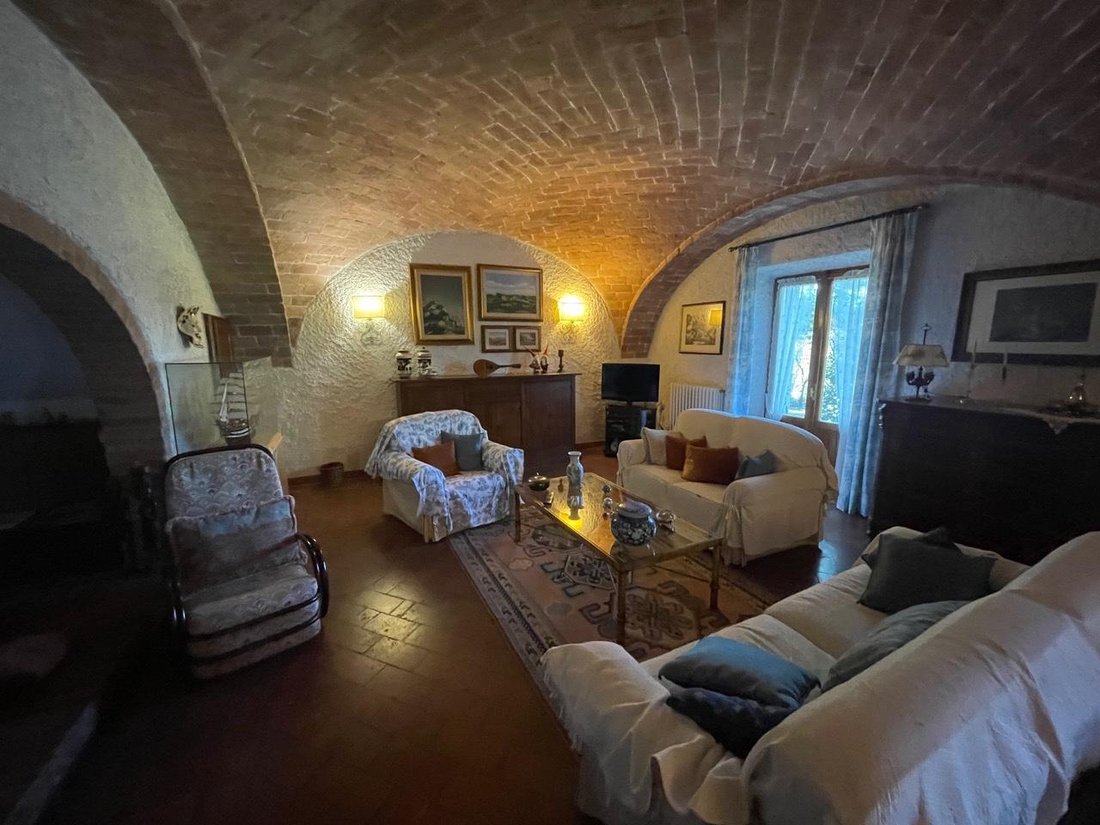 Country House in Siena, Tuscany, Italy 2 - 18010281