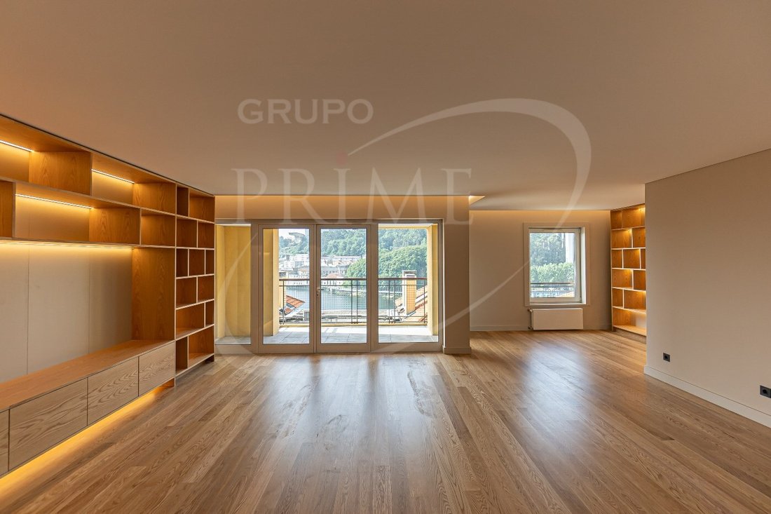 Apartment in Lordelo do Ouro e Massarelos, Porto District, Portugal 2 - 18010926