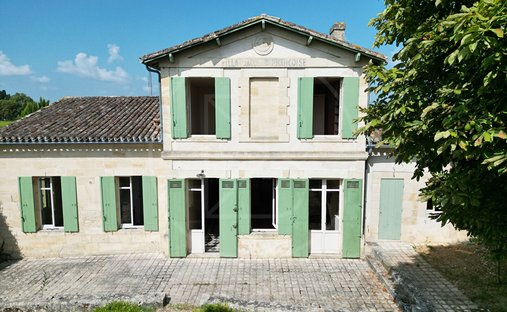 Villa in Saint-Émilion, Nouvelle-Aquitaine, France 1