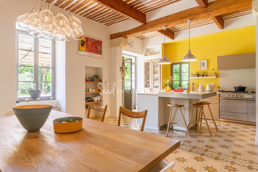 Villa in Graveson, Provence-Alpes-Côte d'Azur, France 2 - 17842069