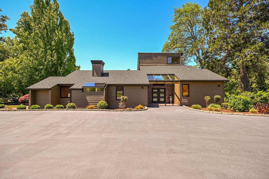 House in Roseburg, Oregon, United States 1 - 18008041