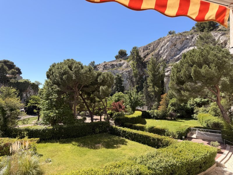 Apartment in Pointe Rouge, 8e Arrondissement, Marseille 2 - 18005670