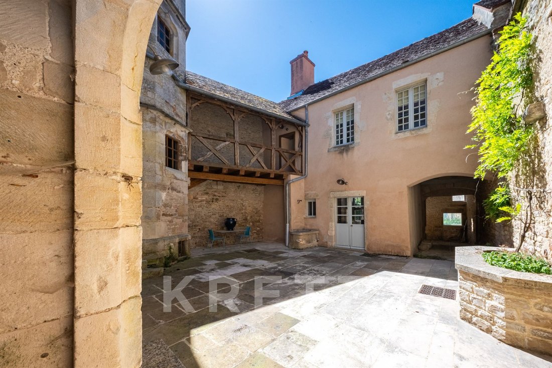 House in Vézelay, Bourgogne – Franche-Comté, France 2 - 18010518
