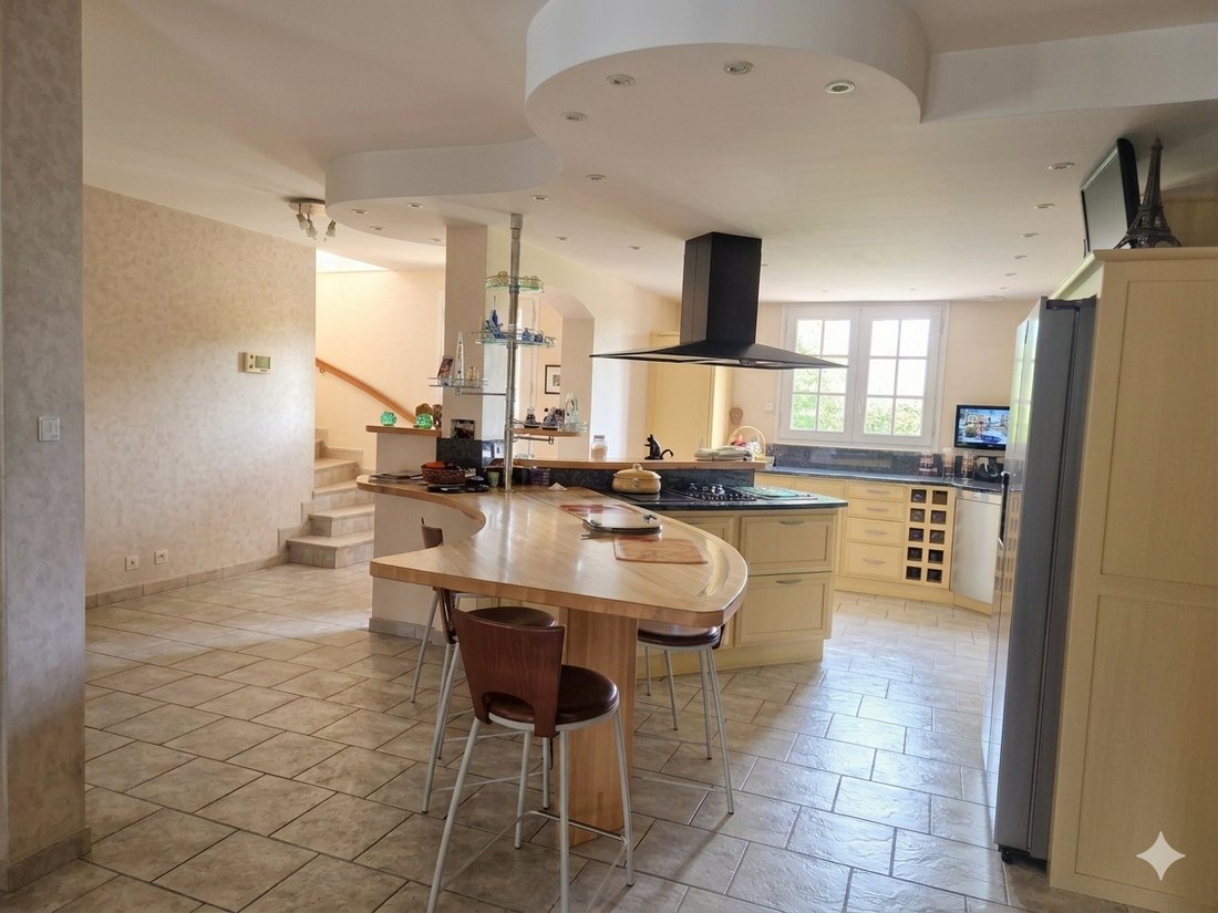 House in La Chapelle-Saint-Rémy, Pays de la Loire, France 4 - 18009127