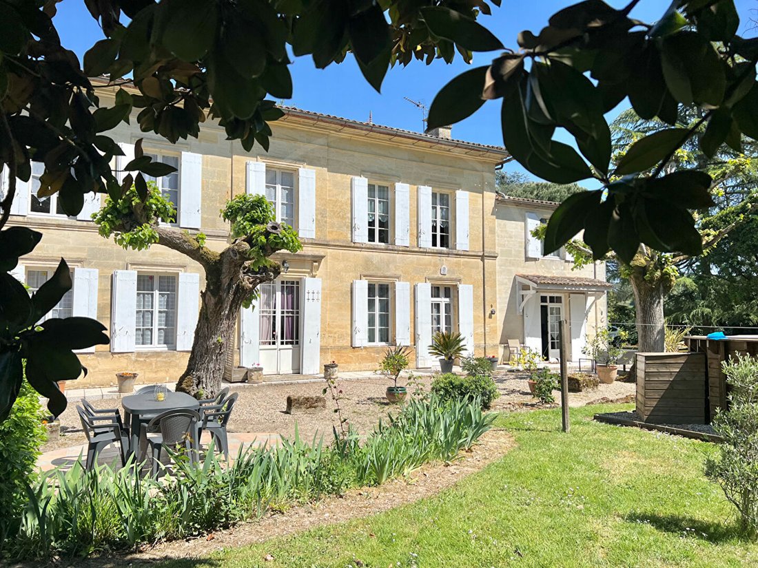 Villa in Saint-Émilion, Nouvelle-Aquitaine, France 2 - 18009297