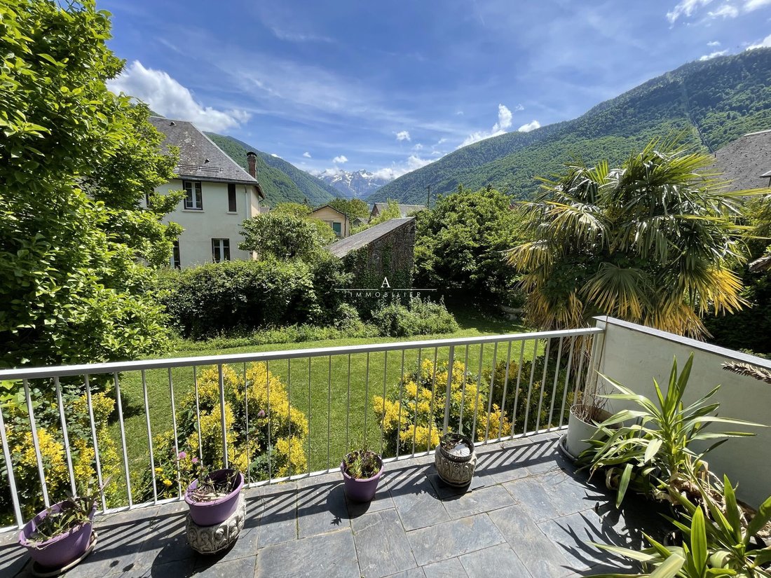House in Bagnères-de-Luchon, Occitania, France 3 - 18012124
