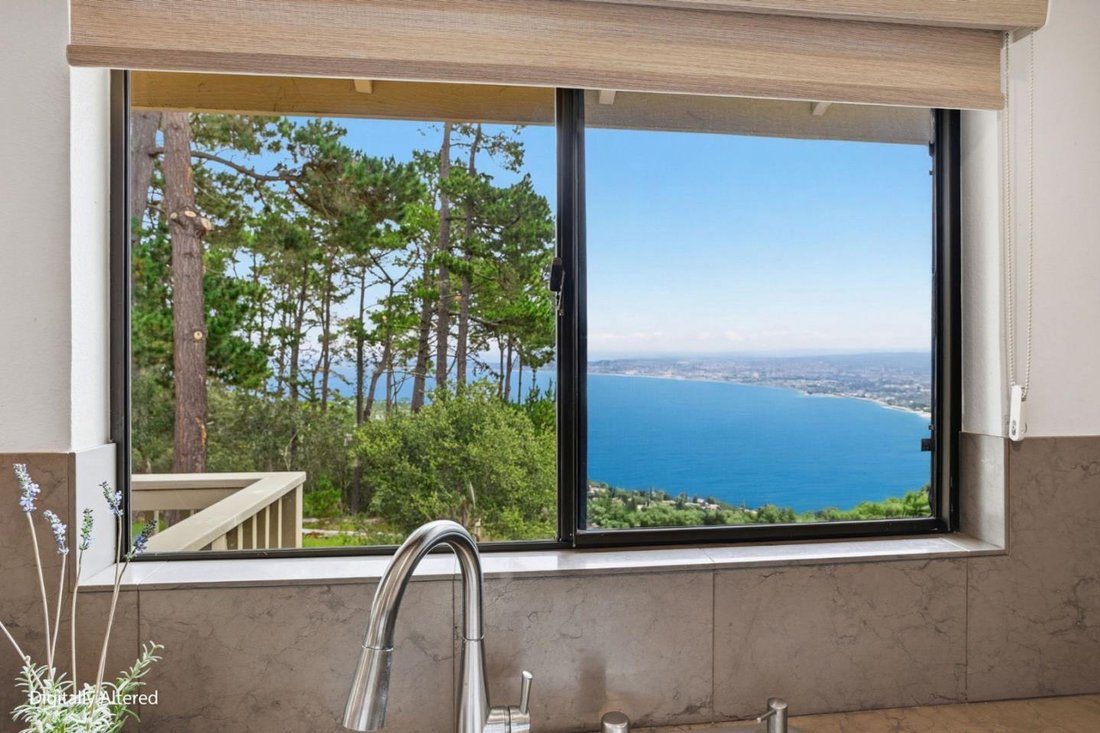 Condo in Monterey, California, United States 3 - 18008252