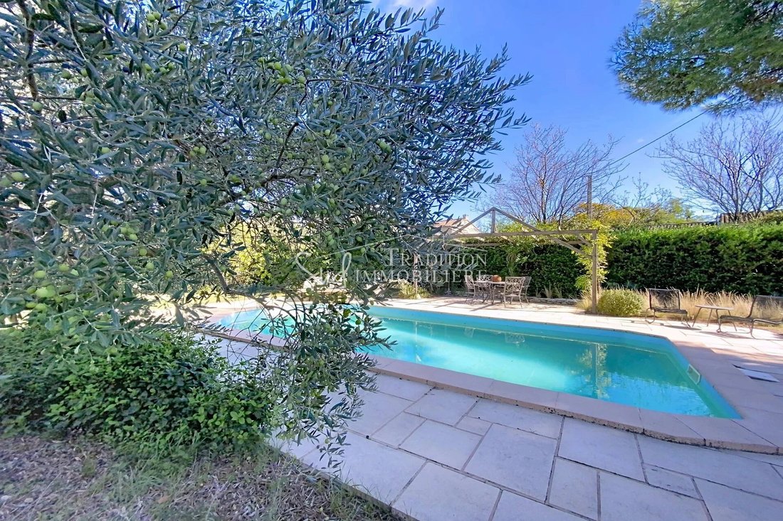 Villa in Saint-Rémy-de-Provence, Provence-Alpes-Côte d'Azur, France 2 - 17842087