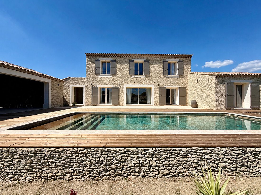 Villa in Gordes, Provence-Alpes-Côte d'Azur, France 2 - 18011378