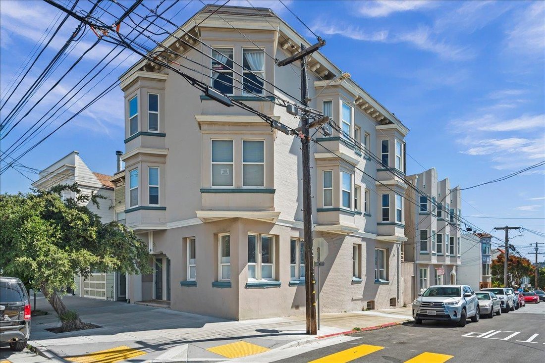 San Francisco, California, United States 2 - 18008246