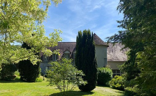 Estate in Maintenon, Centre-Val de Loire, France 1