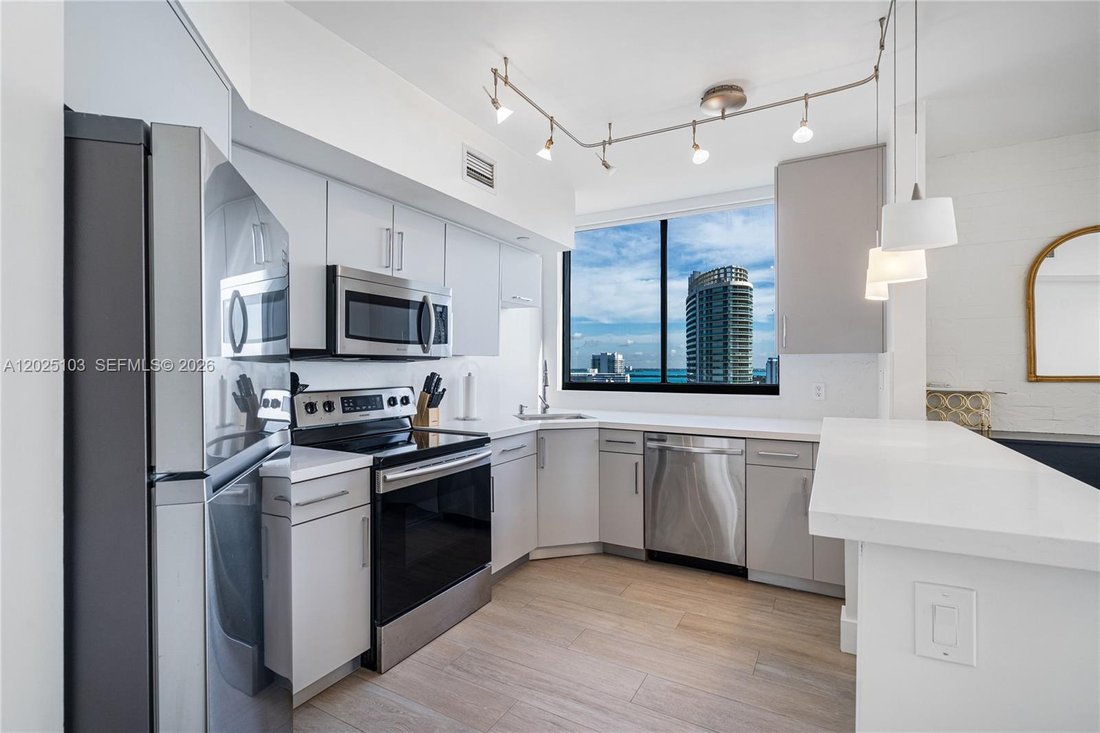 Condo in Miami Beach, Florida, United States 5 - 18007992