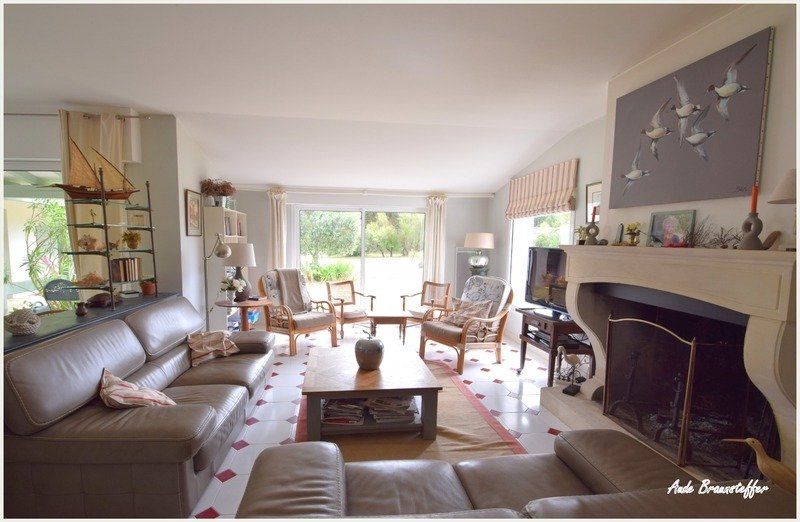 House in Les Portes-en-Ré, Nouvelle-Aquitaine, France 4 - 18006459