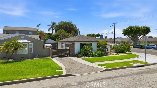 Whittier, California, United States 5 - 18006543