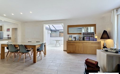Maison à La Gravière-Centre Village, Voisins-le-Bretonneux, France 1