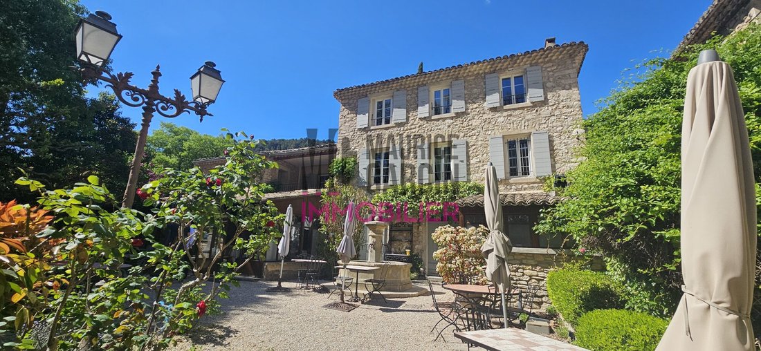 Country House in Fontaine-de-Vaucluse, Provence-Alpes-Côte d'Azur, France 1 - 18012271