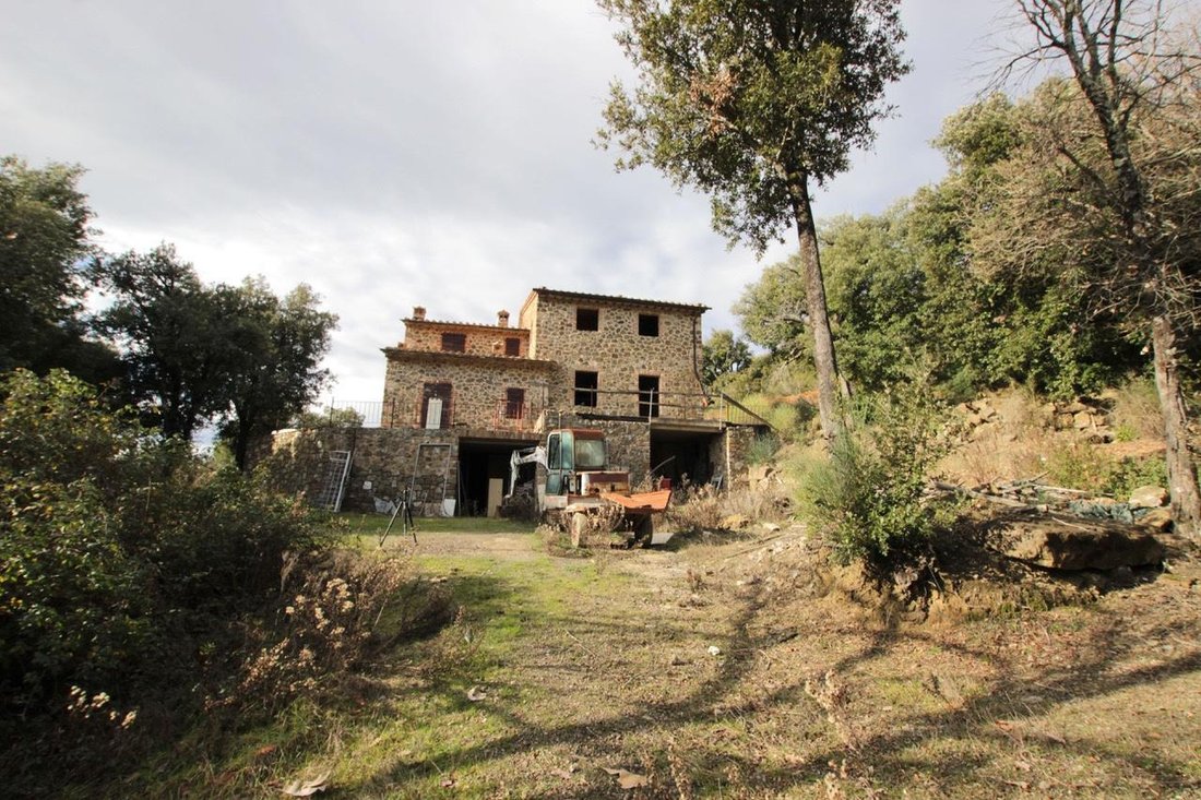 Country House in Murlo, Tuscany, Italy 1 - 18010151