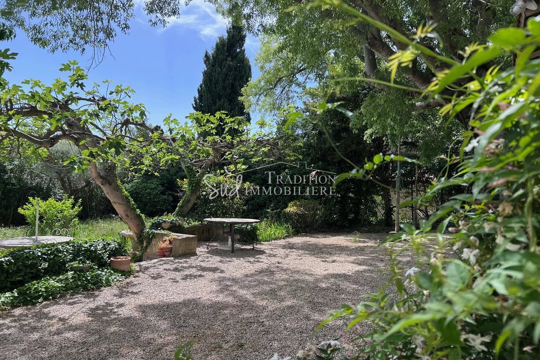 Villa in Maussane-les-Alpilles, Provence-Alpes-Côte d'Azur, France 2 - 17842123