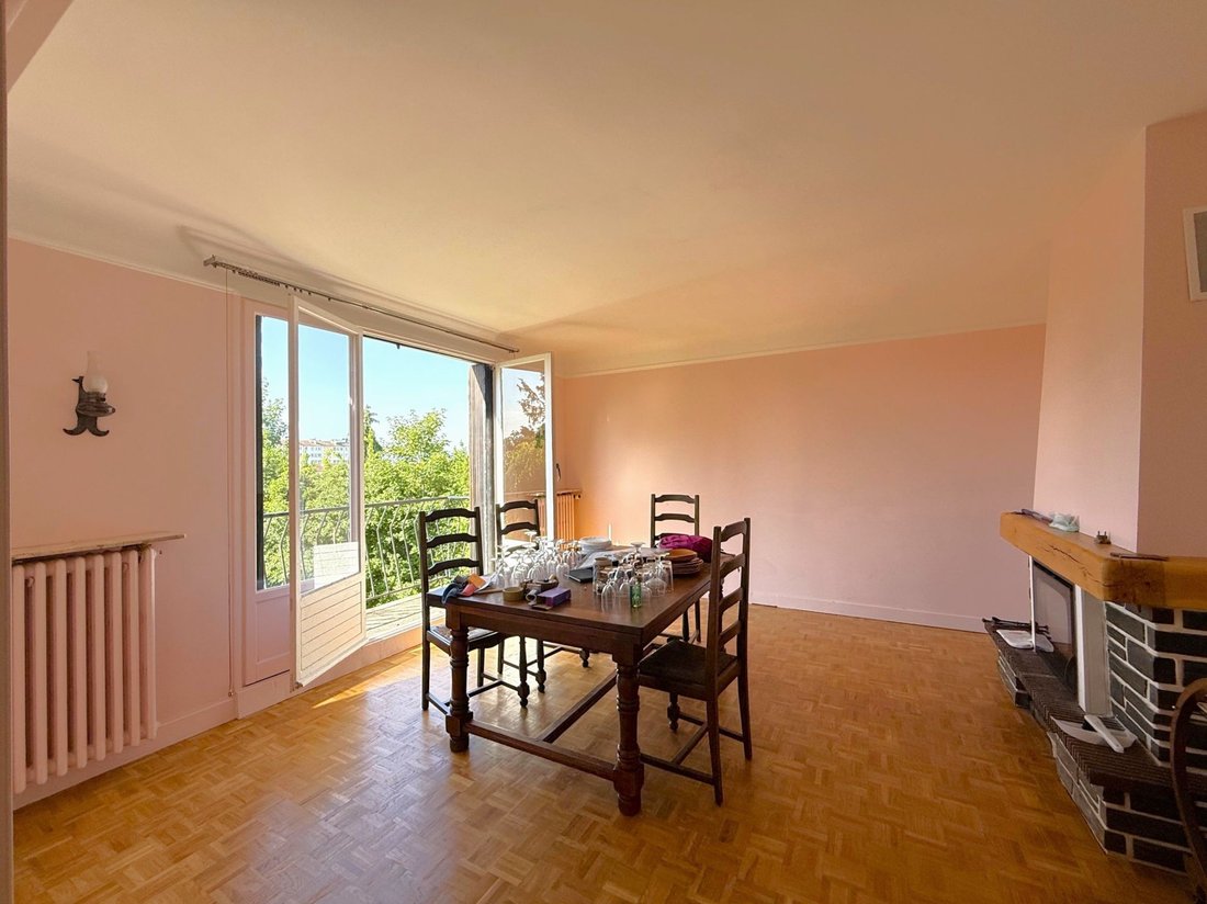 House in Chatou, Ile-de-France, France 2 - 18009468