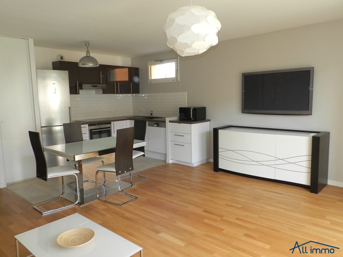 Apartment in Nogent-sur-Marne, Ile-de-France, France 2 - 18012128