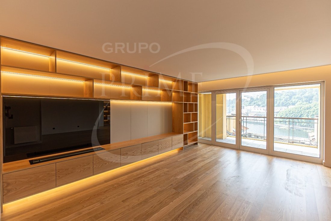 Apartment in Lordelo do Ouro e Massarelos, Porto District, Portugal 3 - 18010926