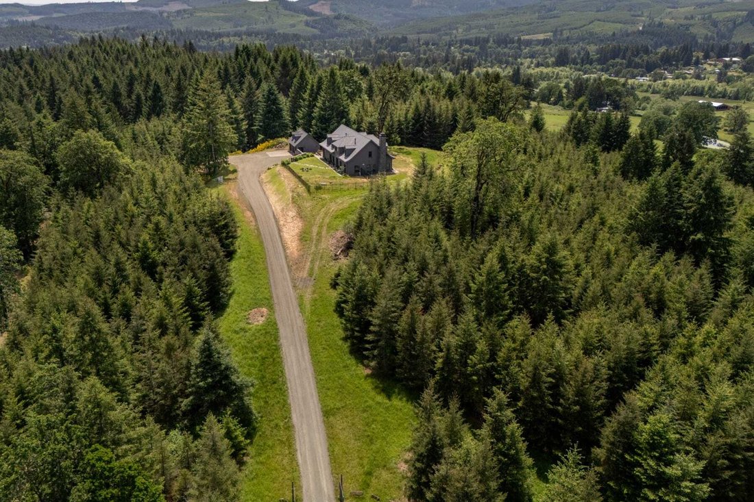 House in Dallas, Oregon, United States 3 - 18006833