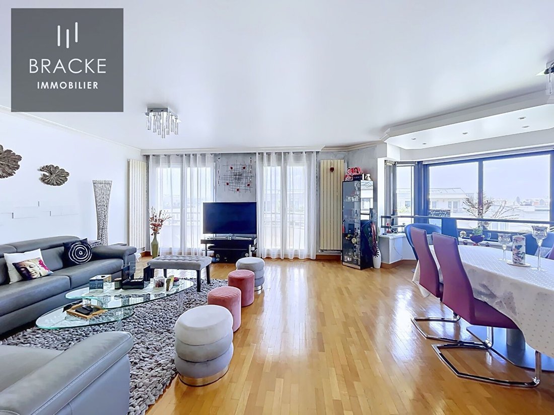 Apartment in Hôtel de Ville, Courbevoie, France 3 - 18009276