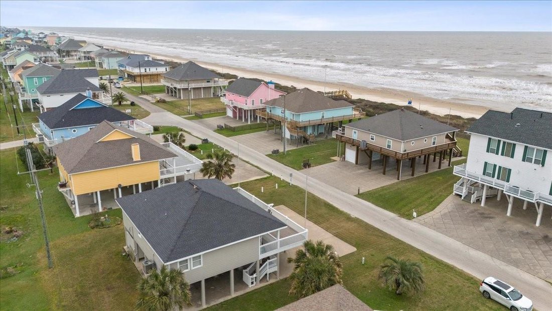 House in Bolivar Peninsula, Texas, United States 1 - 18009712