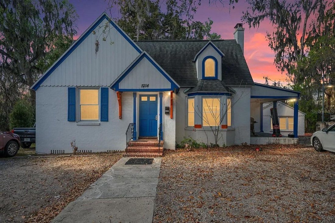 House in Gainesville, Florida, United States 1 - 18008113