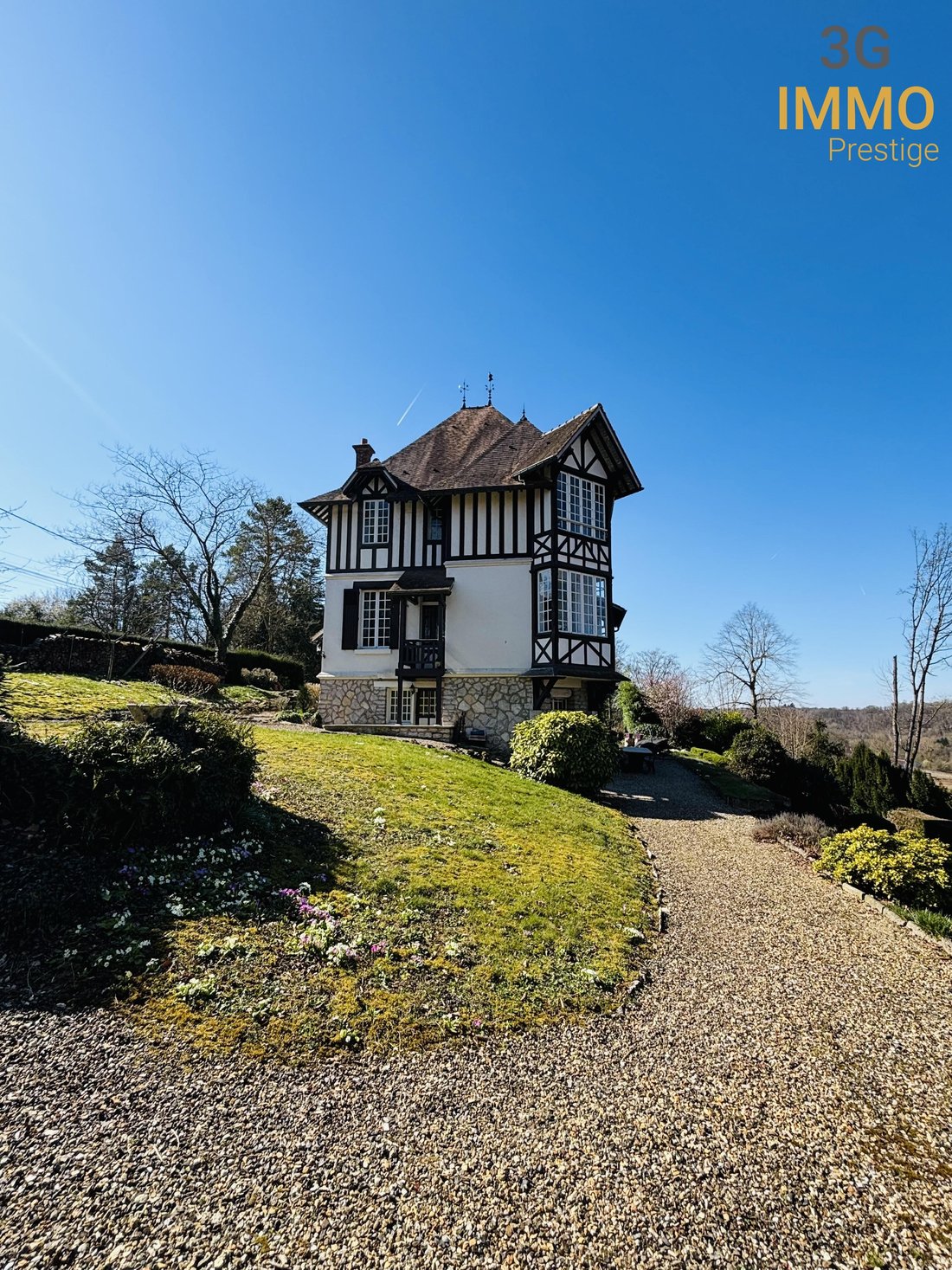 House in Pierrefonds, Hauts-de-France, France 2 - 18006387