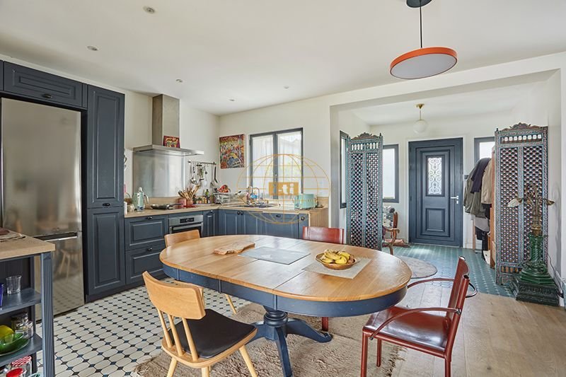 House in Centre Ville, Rueil-Malmaison, France 3 - 18009160