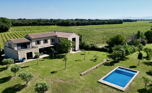 Casa a Châteauneuf-du-Pape, Provenza-Alpi-Costa Azzurra, Francia 1