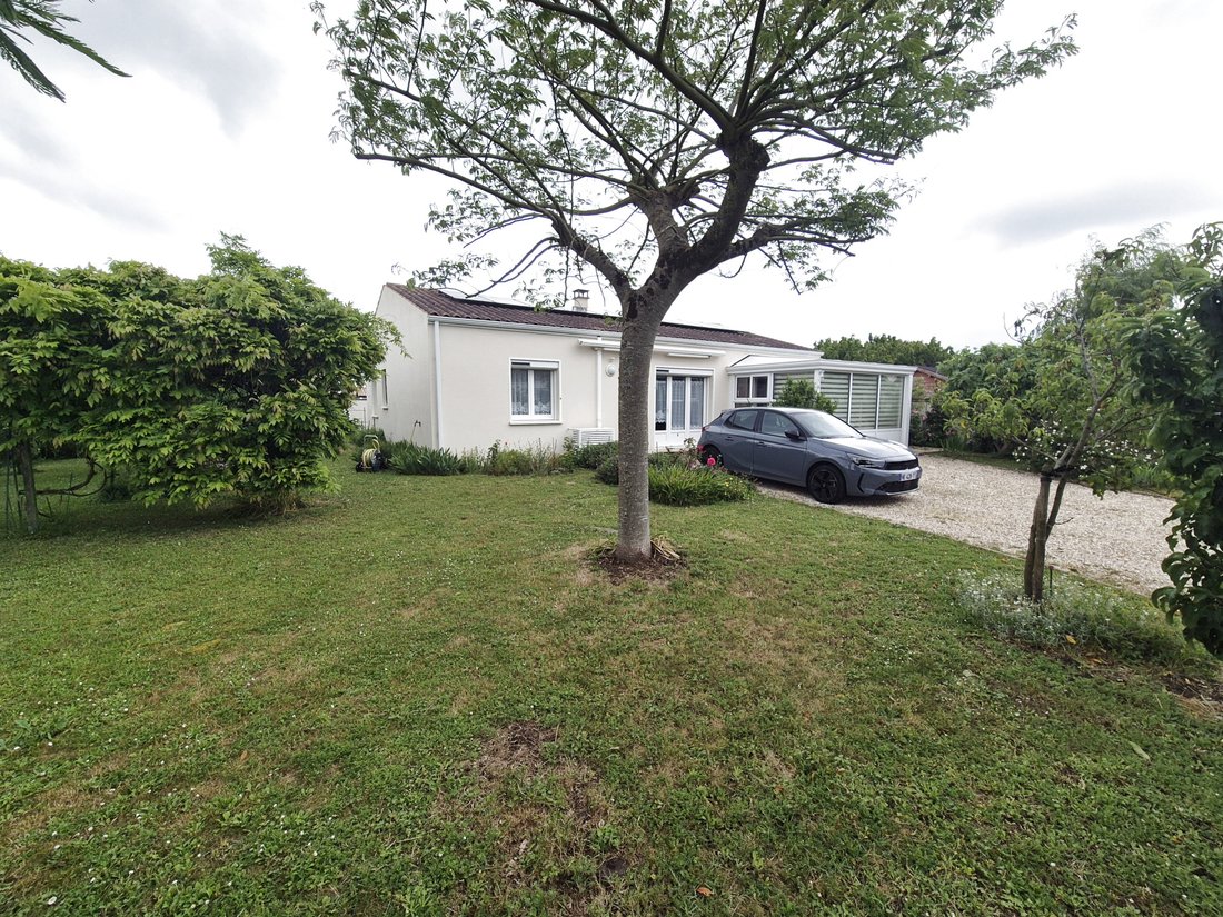 House in Saint-Palais-sur-Mer, Nouvelle-Aquitaine, France 2 - 18008526