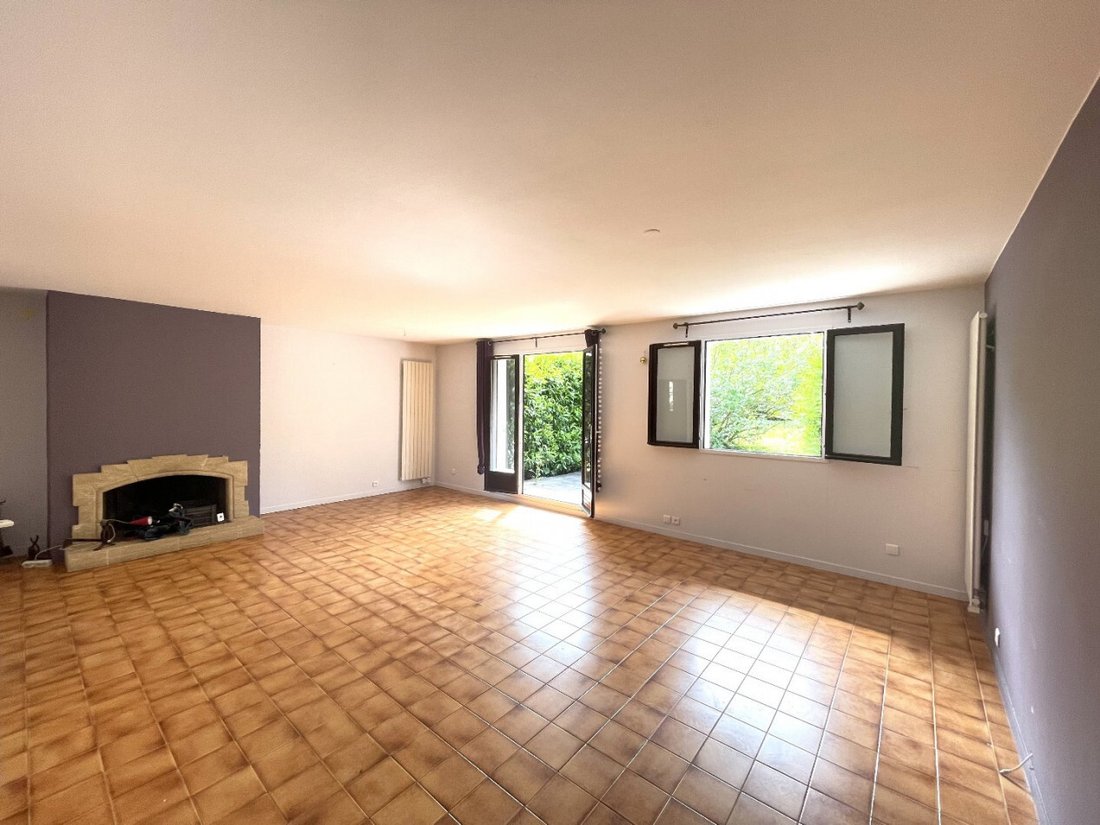 House in Forêt, Saint-Germain-en-Laye, France 3 - 18013652