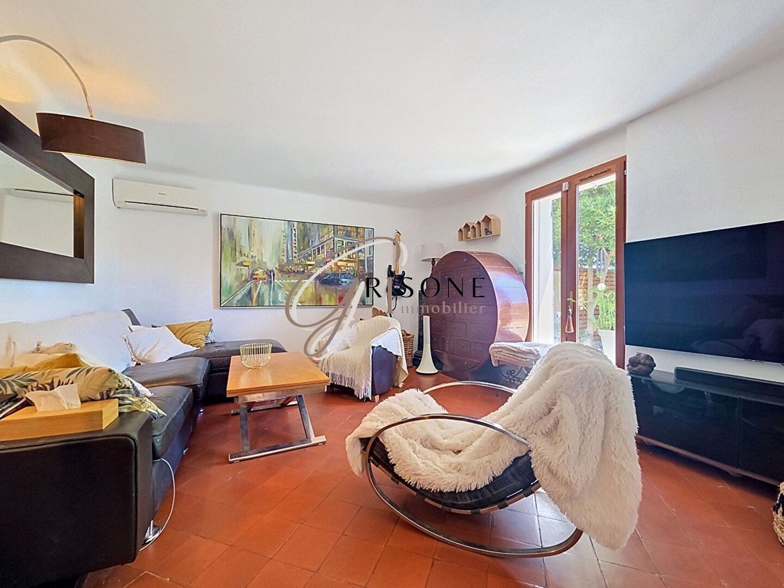 Villa in Bandol, Provence-Alpes-Côte d'Azur, France 2 - 18013638